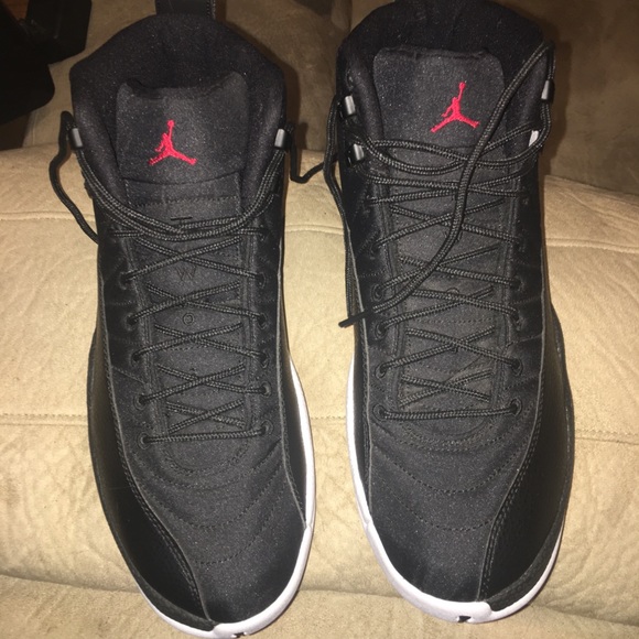 jordan 12 size 10